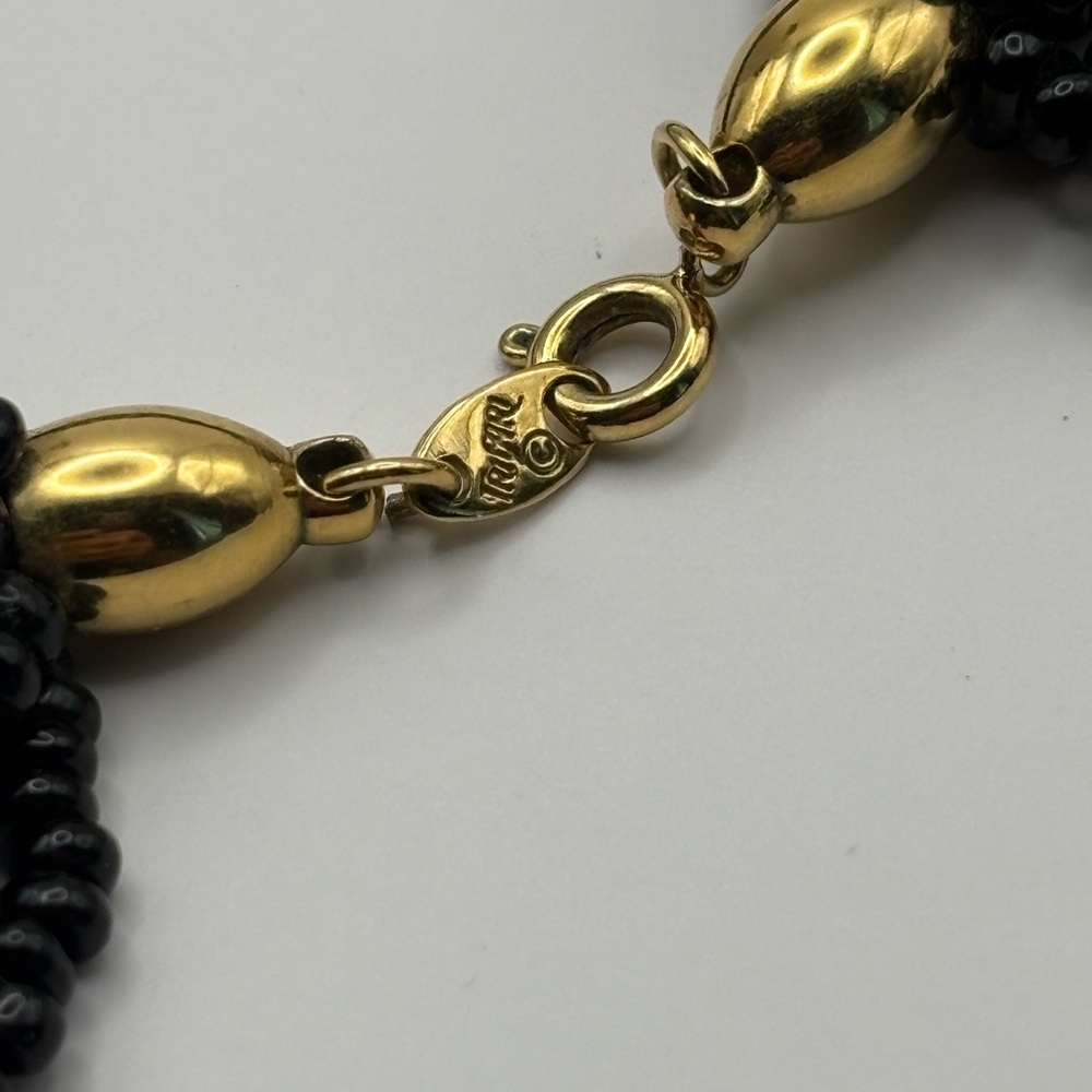 Elegant Napier Black Beaded Necklace and Bracelet Set - Picture 4 of 4